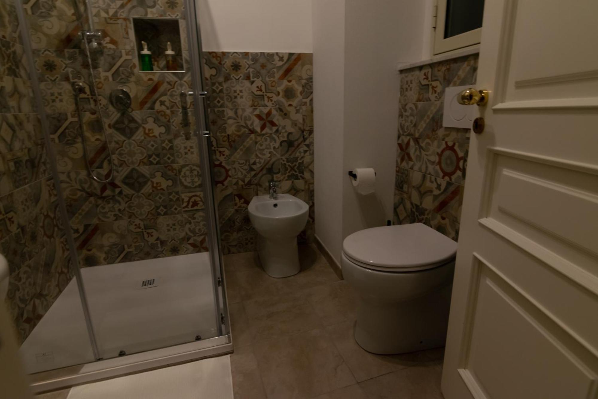 R-home Exclusive Affittacamere Aeroporto di Catania Fontana Rossa